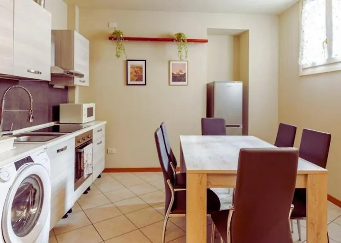 & Mountain Comfortable Апартаменты Лекко