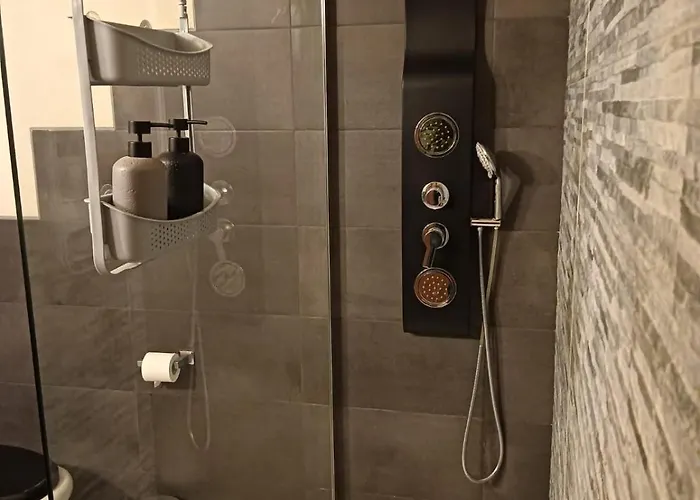 & Mountain Comfortable Лекко